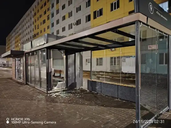 Устроившие погром на остановке нарушители получили по 10 суток ареста в Астане (2)