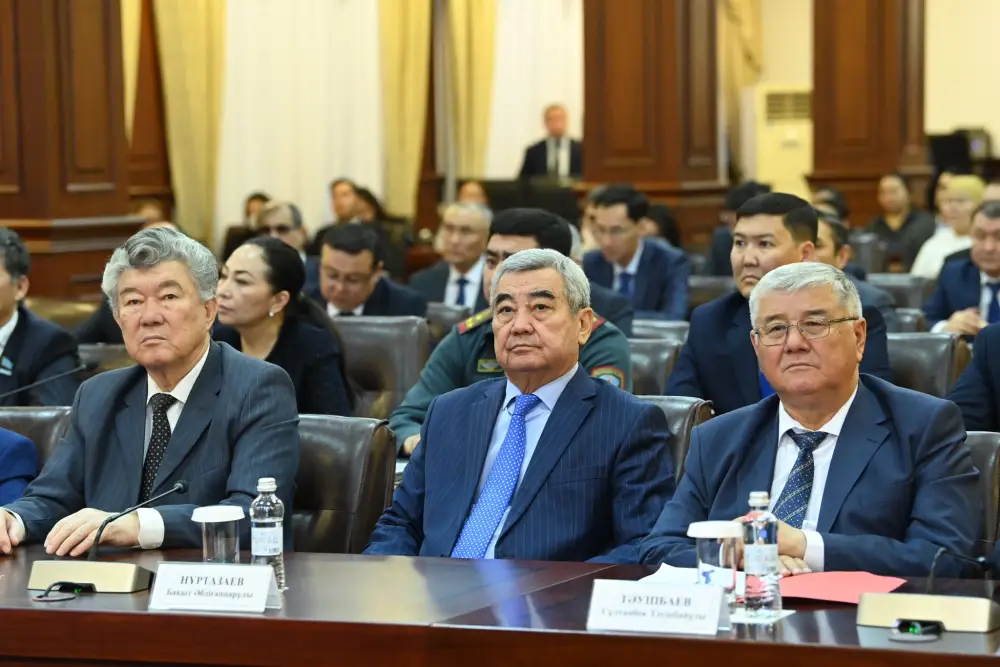 Обсуждены задачи, поставленные в Послании (8)