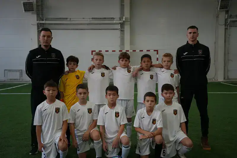 Около 140 команд сыграли на открытии зимнего сезона новой детской футбольной лиги Карагандинской области (3)