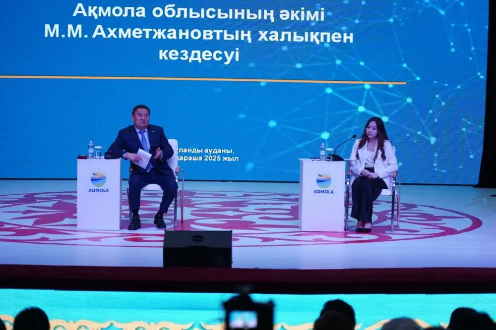 На встрече с населением Буландынского района аким области Марат Ахметжанов обсудил актуальные вопросы развития региона (5)