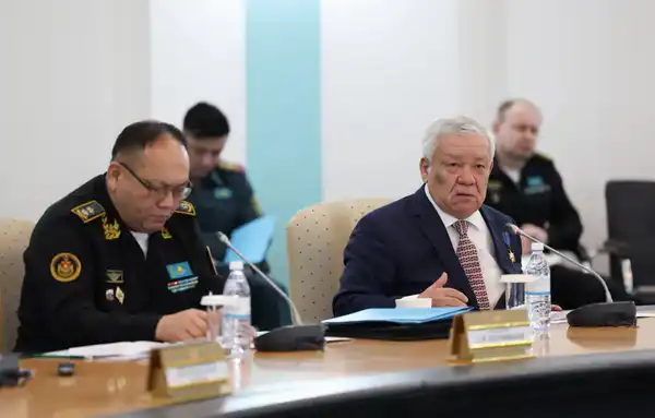 Депутаты, эксперты и представители госорганов обсудили вопросы повышения привлекательности воинской службы (8)