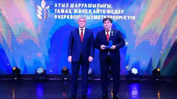 В Карагандинской области наградили лучших работников сельского хозяйства (9)