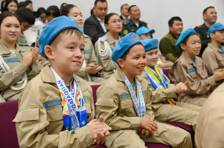 В Астане завершился конкурс военно-патриотической песни, приуроченный к 100-летию Алии Молдагуловой (4)