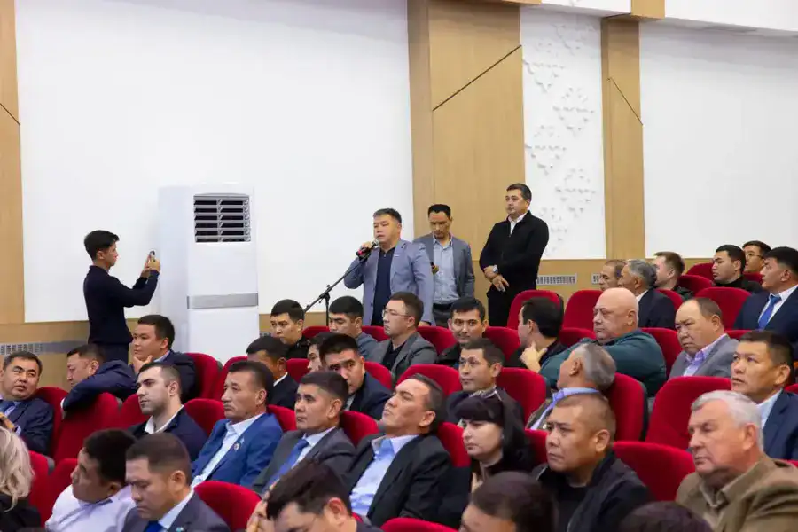 Вице-министр транспорта Максат Калиакпаров встретился с жителями Алматинской области (6)