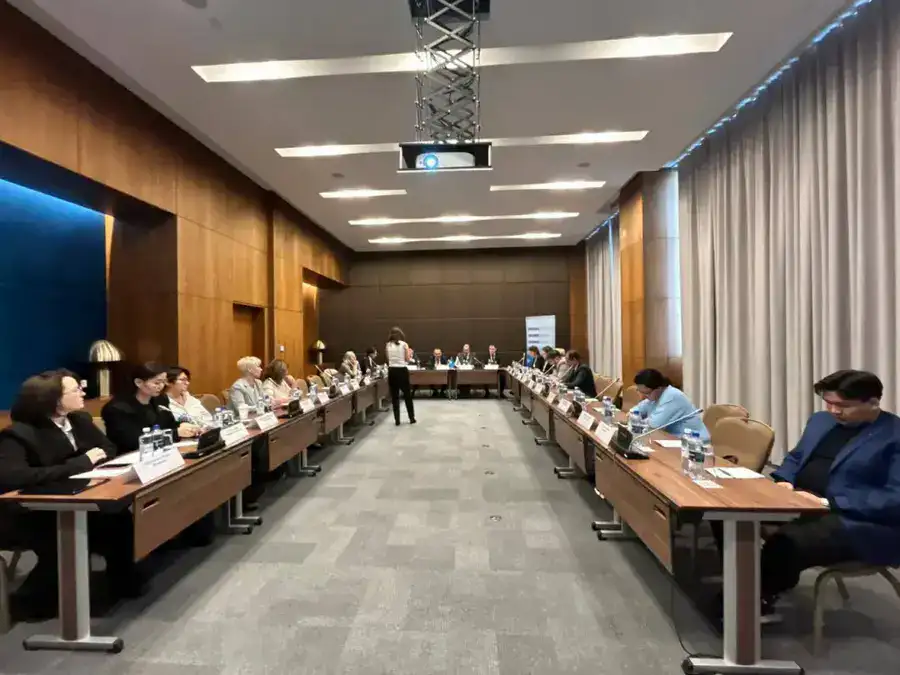 Круглый стол «Реализация принципов Орхусской конвенции в Казахстане: результаты и приоритетные направления дальнейшего развития» (3)