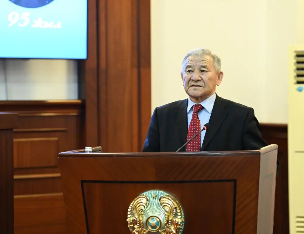 Состоялась республиканская научно-познавательная конференция «Еркін Әуелбеков: заманның заңғар тұлғасы» (7)