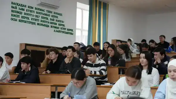 «Таза Қазақстан»: в Астане прошла лекция на тему «Экологическая чистота и гармония духовной чистоты» (2)