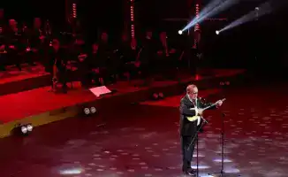 В Астане состоялся творческий вечер Народного артиста Казахстана Алтынбека Коразбаева с международным участием.