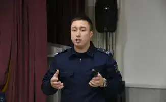 Лекция о защите данных от кибермошенников для пенсионеров в Нуре