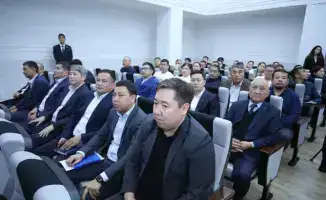 Нурдаулет Килыбай провел встречу с жителями Жетыбая для обсуждения безработицы в Каракиянском районе