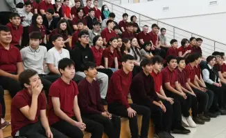 Образование и право: Международный опыт в повышении правовой грамотности молодежи в Астане