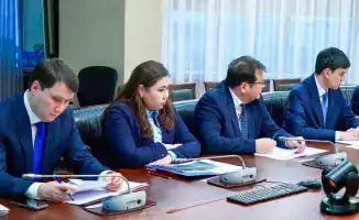 Цифровой тенге запустят на 100 государственных проектах, включая дорожный ремонт