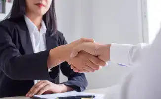 Трудоустройство более 34 тысяч человек в Атырауской области: влияние на рынок труда и социальное обеспечение