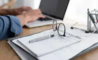 Сбалансированность спроса и предложения на рынке труда в октябре 2025 года: анализ вакансий и резюме