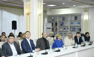 Космос и судьбы: новые книги Алпысбая в Астане