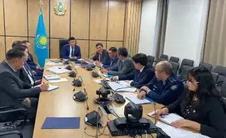 Проблемы несовершеннолетних в Туркестанской области обсуждены на заседании комиссии