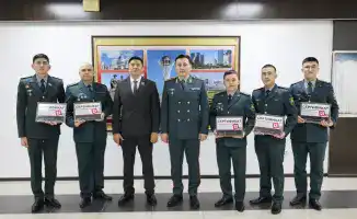 Вручение сертификатов для гвардейцев: 400 военнослужащих получат гранты на обучение в вузах Казахстана