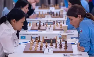 Шахматтық дуэльде Қазақстан әйелдер командасы алғашқы қадамдарын сенімді жасап, әлем чемпионатының сахнасында жарқырай бастады