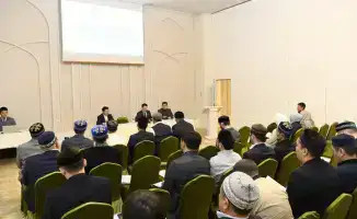 Семинар по ИИ для духовенства в Астане