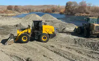 Международные усилия по предотвращению паводков: Жетісу очищает реки и строит защитные дамбы