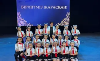 Танцевальный фейерверк студии «Жас сарбаз» озарил конкурс «Бірлігіміз жарасқан»