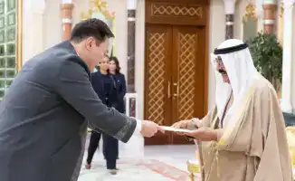 Посол Казахстана передал верительные грамоты Эмиру Кувейта