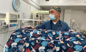 В Алматы врачи успешно спасли новорожденных: младенца весом 700 граммов и ребенка весом 742 грамма.