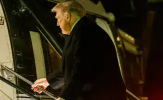 Эпштейн, Трамп, скандал, письма, Демократы, комитет по надзору, Палата представителей, электронные письма, социальная сеть Х