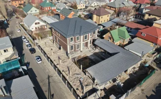 Снос двухэтажного незаконного здания в Алматы: главные детали от пресс-службы акимата