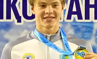 Егор Попов побил рекорд Казахстана в плавании