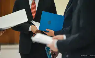 Госслужащие против изменения рабочего графика: возможные последствия для региона Абай