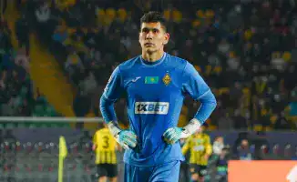 Давид Лория о мифах высоких зарплат молодых казахстанских футболистов и подарках игрокам 'Кайрата' после матчей Лиги чемпионов