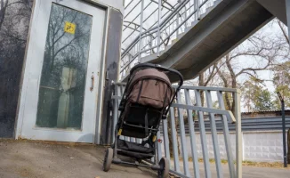 Как перейти дорогу? Порой никак. Редакция проверила состояние алматинских переходов, стоивших миллиарды