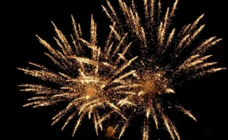 Казахстанцы предупреждены о штрафах за ночные салюты: жители Алматы требуют тишины в жилых районах