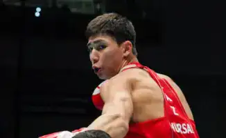 Нурбек Мурсал: Казахстанский боксёр на пути к медали в Индии