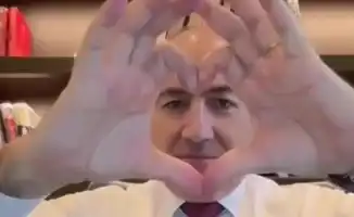 Министр иностранных дел Казахстана Ермек Кошербаев прокомментировал видео премьер-министра Армении Никола Пашиняна, опубликованное в социальных сетях. В ходе пресс-конференции он ответил на вопрос о 'вайбе' Пашиняна, подчеркивая важность дипломатического 