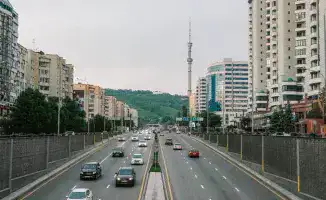 Правительство Казахстана выделило Алматы 20 миллиардов тенге на строительство метро и модернизацию инфраструктуры, несмотря на запрашиваемые 268 миллиардов тенге от акимата.