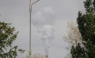 Аким Восточно-Казахстанской области Нурымбет Сактаганов на брифинге сообщил о планах по улучшению экологической ситуации в Усть-Каменогорске, включая выделение миллиардов на борьбу с проблемой смога. Меры направлены на спасение города от загрязнения возду