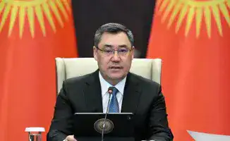 Президент Кыргызстана призывает чиновников к ответственности: экономия электроэнергии и забота о народе в условиях кризиса