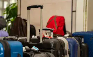 Караганда в центре скандала: FlyArystan объясняет инцидент с грузчиками