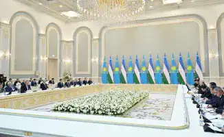 Токаев и Мирзиёев обсудили сотрудничество на заседании в Ташкенте