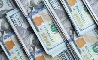 Тенге укрепился к доллару: курс на торгах 25 ноября установлен на новом уровне