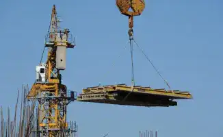 В Алматы подрядчику аннулировали строительную лицензию: подробности инцидента