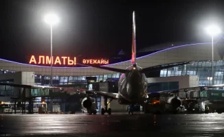 В аэропорту Алматы исчезли сидячие места в зоне ожидания: пассажиры остаются без удобств