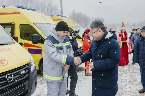 В Атырау пополнился автопарк службы скорой помощи (3)