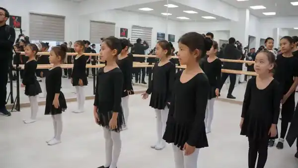 Музыкальную школу на 300 мест открыли в Туркестанской области на возвращенные активы (5)