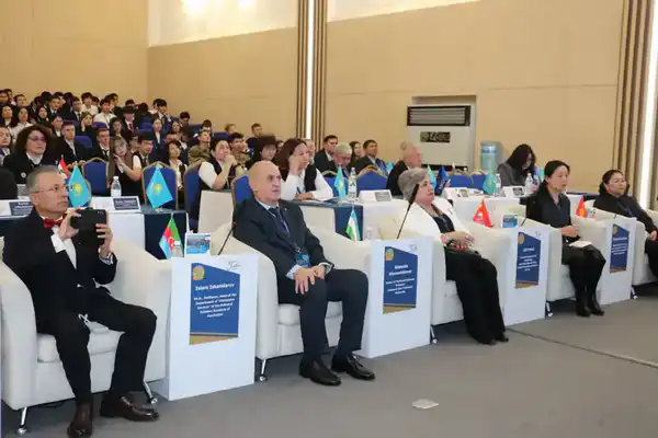 В АЛМАТЫ ПРОХОДИТ МЕЖДУНАРОДНЫЙ СИМПОЗИУМ ISATECH 2025 (3)