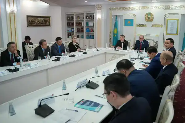 Министр юстиции Ерлан Сарсембаев принял участие в круглом столе «Антикоррупционная устойчивость и конституционные права человека: формула “Закон и Порядок”» (5)