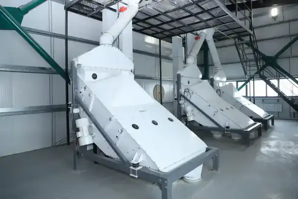 Строительство комбикормового завода мощностью 750 тыс. тонн в год завершается в СКО (3)