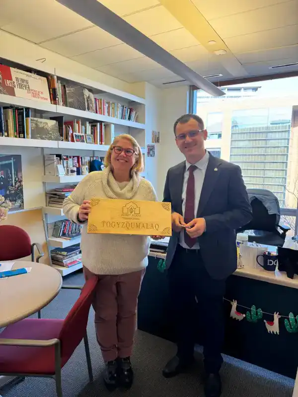 КАЗАХСТАНСКИЕ УЧЕНЫЕ ИЗУЧИЛИ МЕТОДЫ РАБОТЫ С РУКОПИСЯМИ В ГАРВАРДСКОМ УНИВЕРСИТЕТЕ (3)